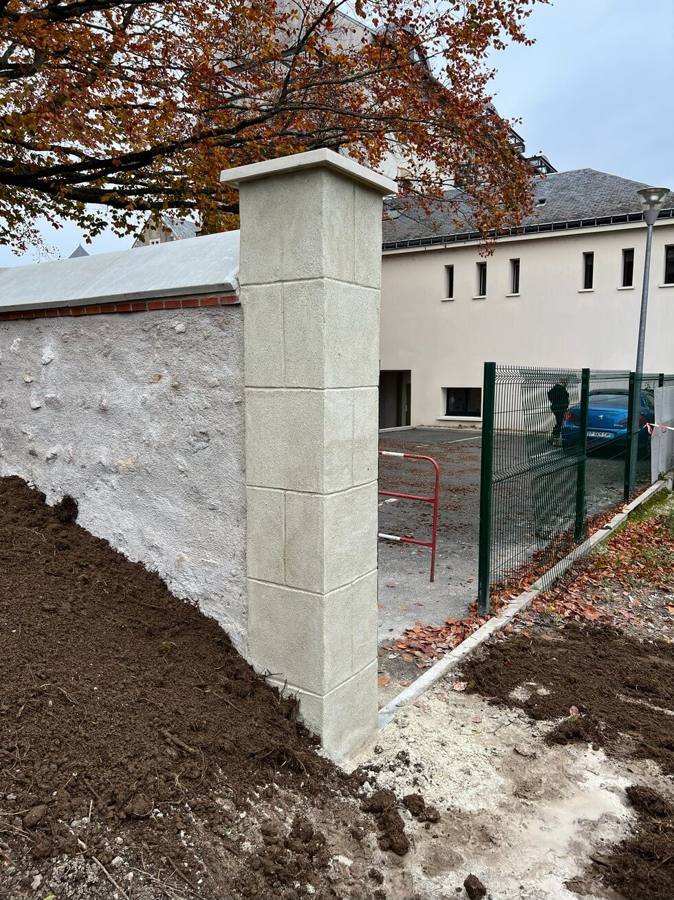 Construction d'un mur en moellons Construction d'un mur en moellons